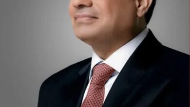 الرئيس السيسي يصل مقر افتتاح معرض "إيديكس 2025" 