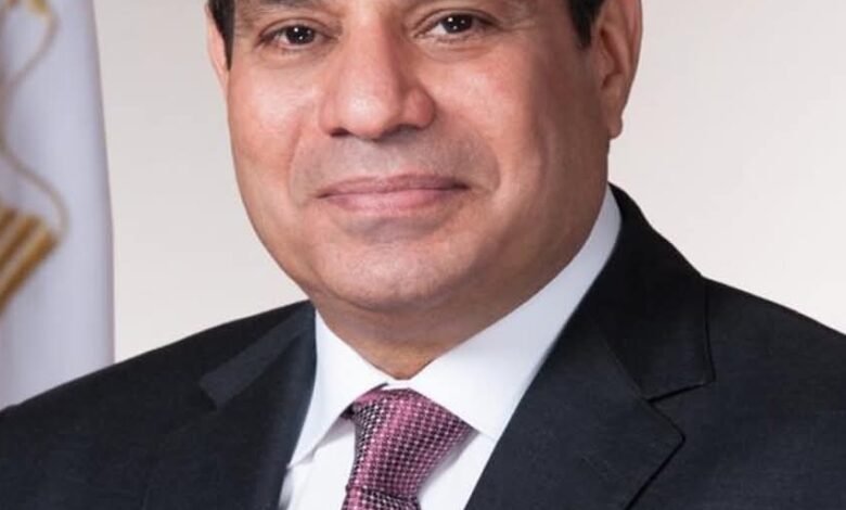 الرئيس السيسي يتفقد المعرض الدولي للصناعات الدفاعية "إيديكس 2025"