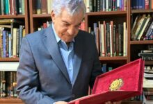 جامعة الدلتا تكرم زاهي حواس بجائزة "شخصية العام " لدوره في حفظ التراث المصري