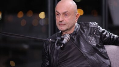 طوني قهوجي يروي تجربته في صناعة التلفزيون ببرنامج "يلا نحكي"