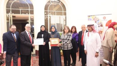 شريفة نعمان العمادي تحصد جائزة “امرأة العام في العمل المجتمعي الأسري” 3 شريفة نعمان العمادي تحصد جائزة “امرأة العام في العمل المجتمعي الأسري”