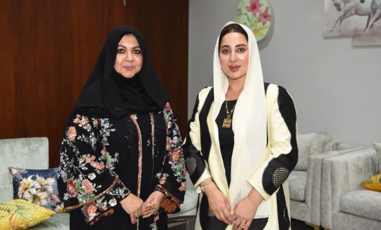 مركز مركز راشد لأصحاب الهمم يكرم العالمية "منى المنصوري" تقديرا لمسيراتها الاحترافية والابداعية