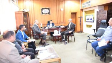 نائب محافظ قنا يترأس اجتماع مجلس إدارة مركز تدريب علوم الحاسب واللغات لمتابعة خطط التطوير