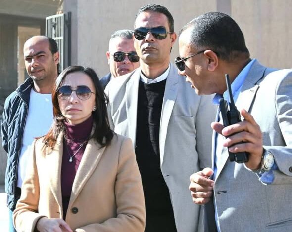 محافظ البحيرة تتفقد المحطة الوسيطة بدمنهور وتتابع آليات جمع ونقل المخلفات