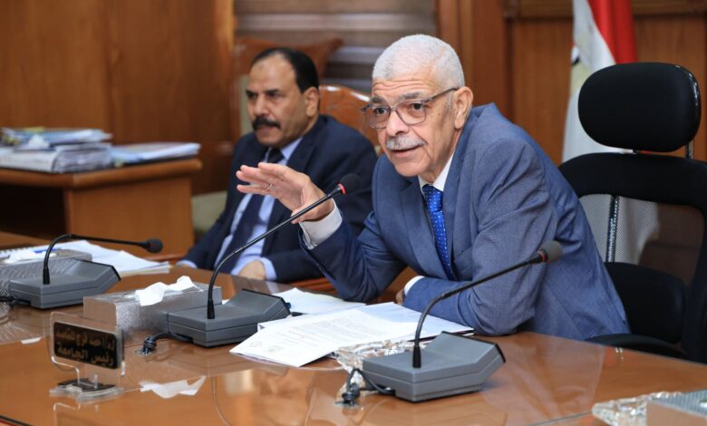 القاصد يترأس اجتماع مجلس الجامعة ويشيد بما حققته من إنجازات