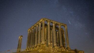 لغز القارات الأولى.. علماء يربطون نشأتها بقوى من مجرة درب التبانة